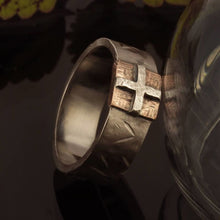 Mens Signet Ring - 1239